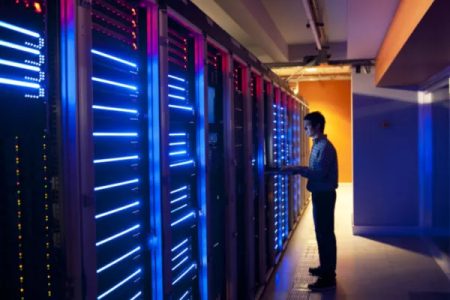 Navigate the complexity of the modern distribution grid