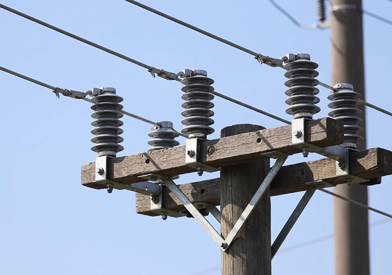 How We Select a Metal Surge Arrester for Medium Voltage Overhead Distribution Systems