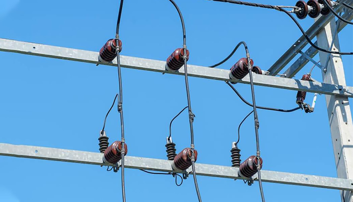 How to Choose the Right Overhead Line Insulator for Voltage, Mechanical Load, and Pollution Conditions